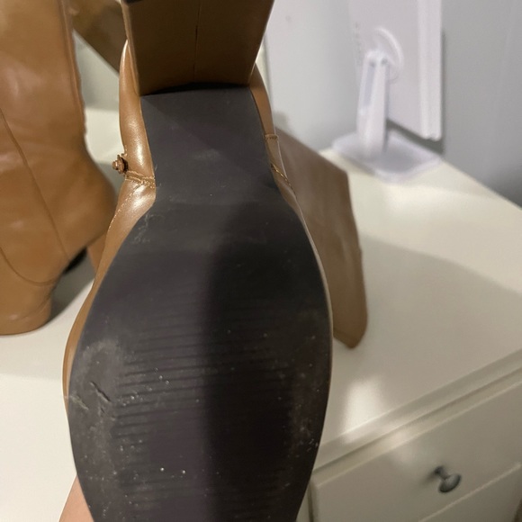 Gogó boots size 10 never used non smoking house. - Picture 3 of 4